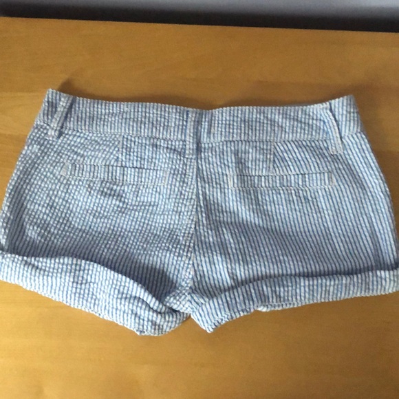 Shorts - Picture 3 of 3